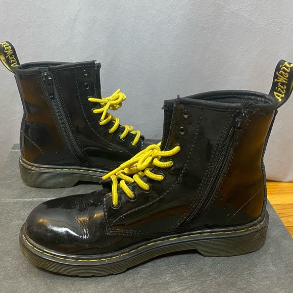 Doc Martens 1460 patent leather Black Boots punk goth grunge combat boots kids 4 - Picture 2 of 5